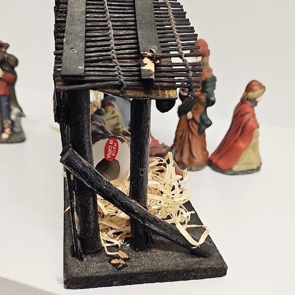 Elegant Nativity Scene w/Black Stable Joseph Mary Baby Jesus 3 Wise Men Ceramic - Picture 9 of 10